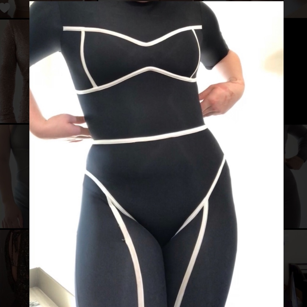 Black/white bodysuit SOLD✨